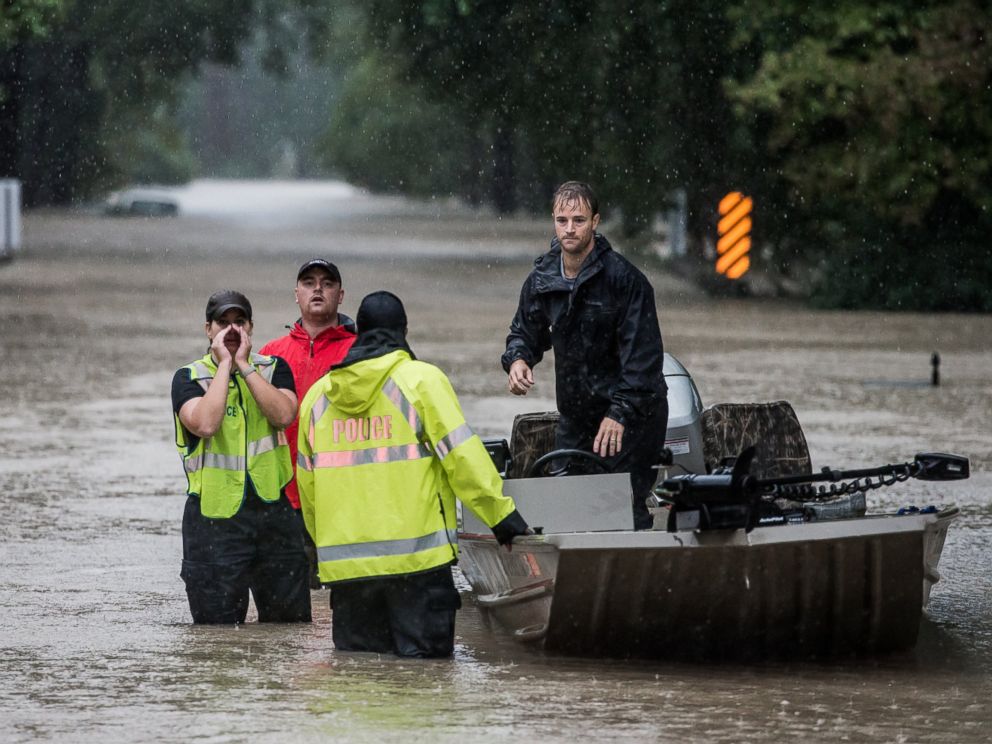 GTY_s_carolina_floods_05_mm_151005_4x3_992.jpg