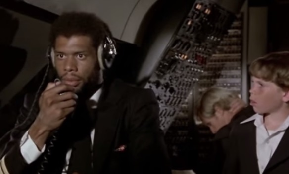 kareem-abdul-jabbar-airplane.jpg