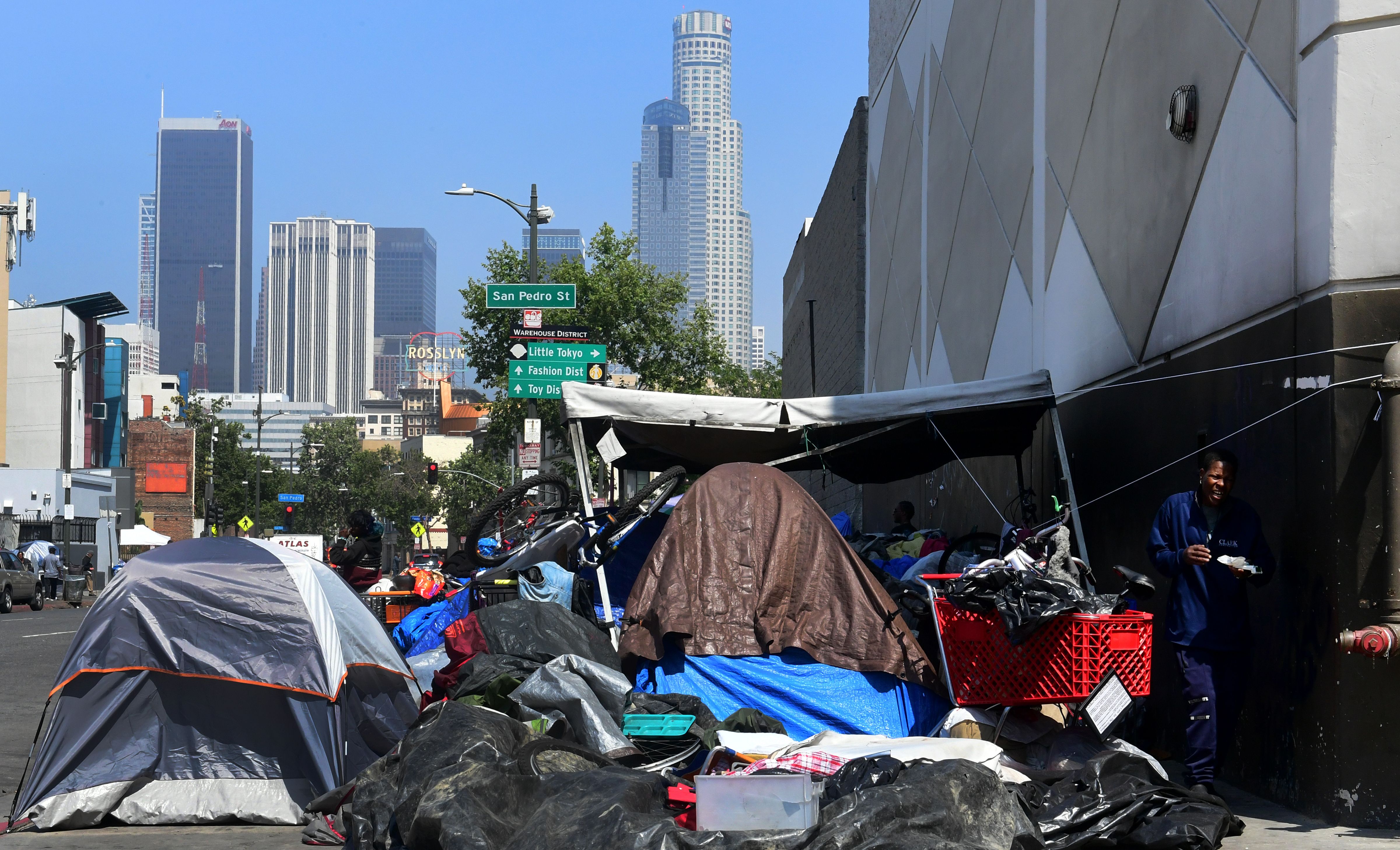 190606095540-06-la-homelessness.jpg