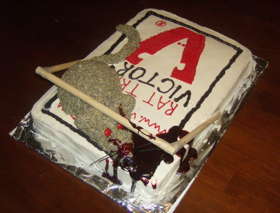 900_6217791d5B_mousetrap-cake.jpg