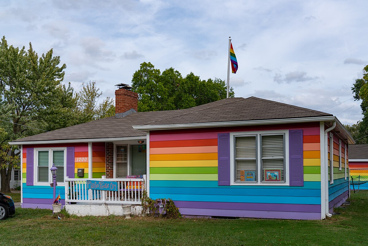 1200px-Equality_House_-_Rainbow_House_Across_Street_from_Westboro_Baptist_Church%2C_Topeka%2C_Kansas_%2830224409157%29.jpg